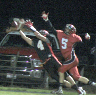 Isaiah Shears, showing hes back from injury, lays out to make a spectacular catch despite great pass coverage. He came down on the 1 yard line and 2 plays later scored the touchdown.