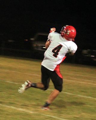 There were no defenders in sight as Isaiah Shears is about to catch a pass for a long touchdown.