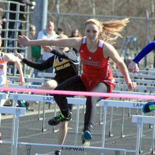 Mykaela McWilliams hit the final hurdle but was able to stay on her feet and finish 2nd in the 100 hurdles.