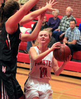 Jordyn Higgins found the going tough near the basket in the Moscow game.