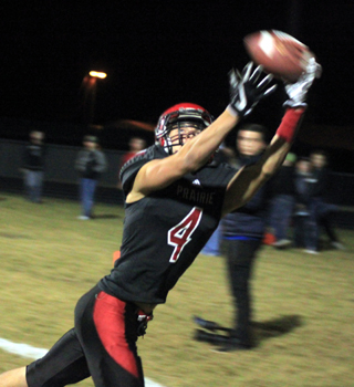 Derik Shears makes a great catch on a ball in the back of the end zone for a 2-point conversion.