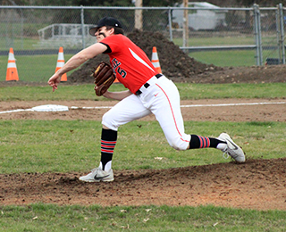 Chase Kaschmitter mowed down Kamiah hitters last Friday allowing just 3 hits and 2 runs in an 8-2 Prairie win.