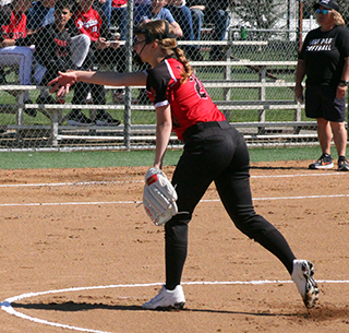 Halee Rowland pitches agaisnt Glenns Ferry at Lewiston's Airport Park.